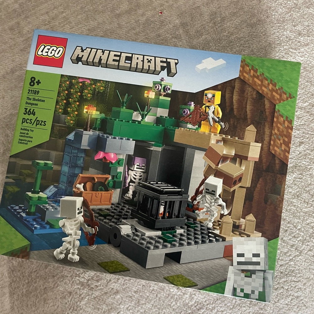 LEGO MINECRAFT The Skeleton Dungeon